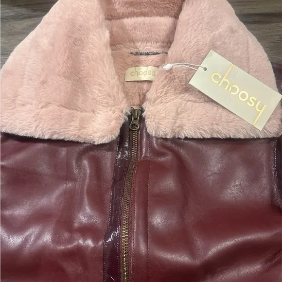 Women's Leather Jacket with Shearling Trim - Picture 6 of 8